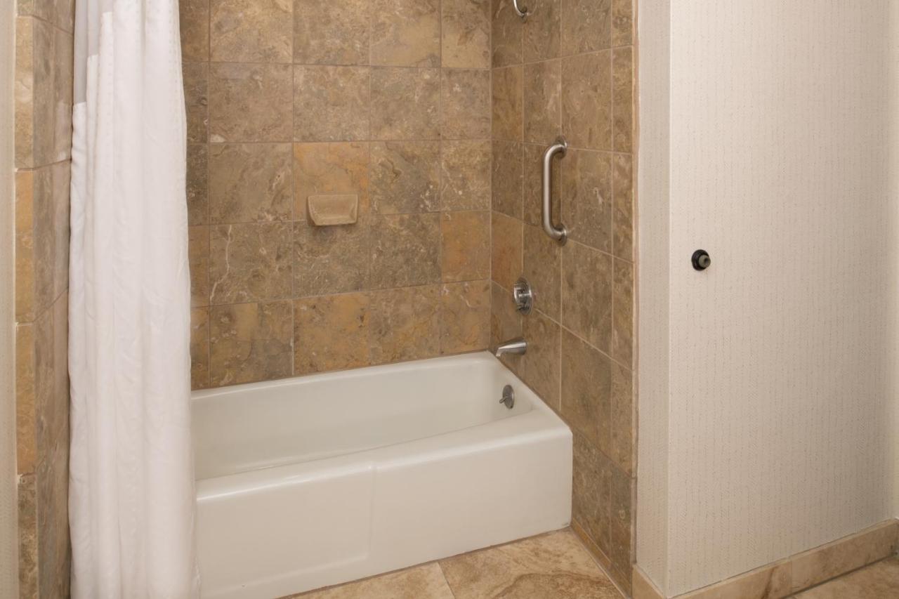 - Columbia Riverfront By Ihg