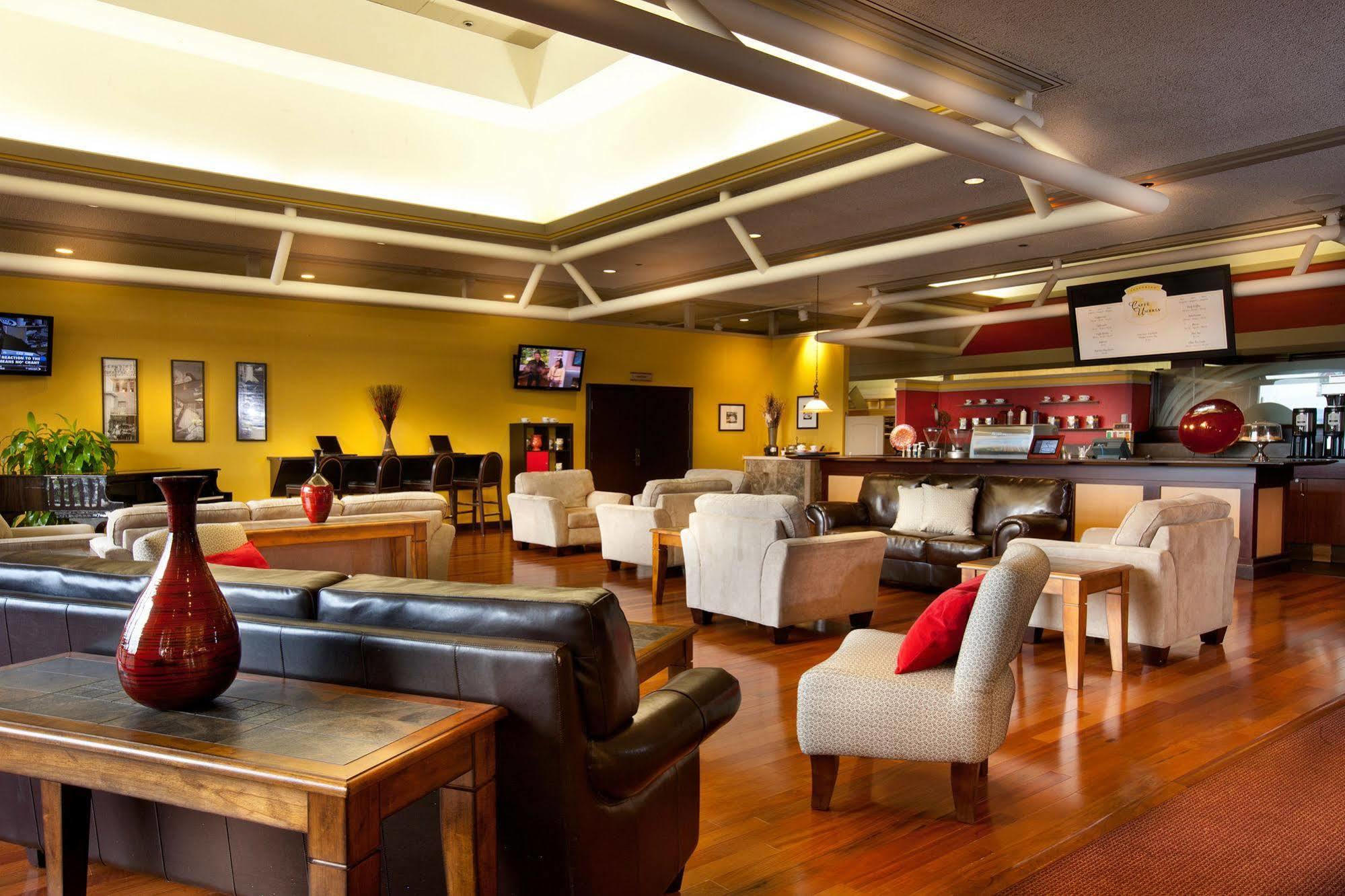 - Columbia Riverfront By Ihg 3*