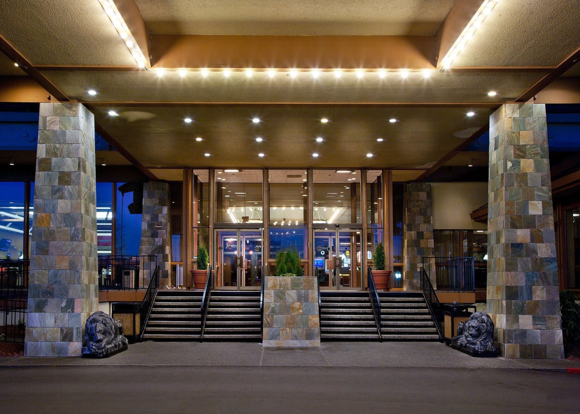 Holiday - Columbia Riverfront By Ihg